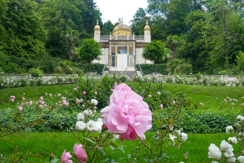 Linderhof Maurischer Kiosk Rosen